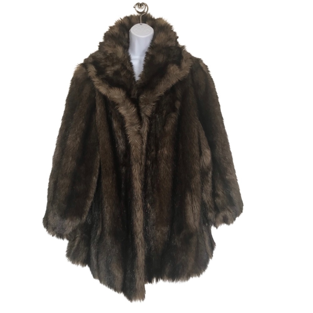 Oversized Carrie Bradshaw Faux fur coat